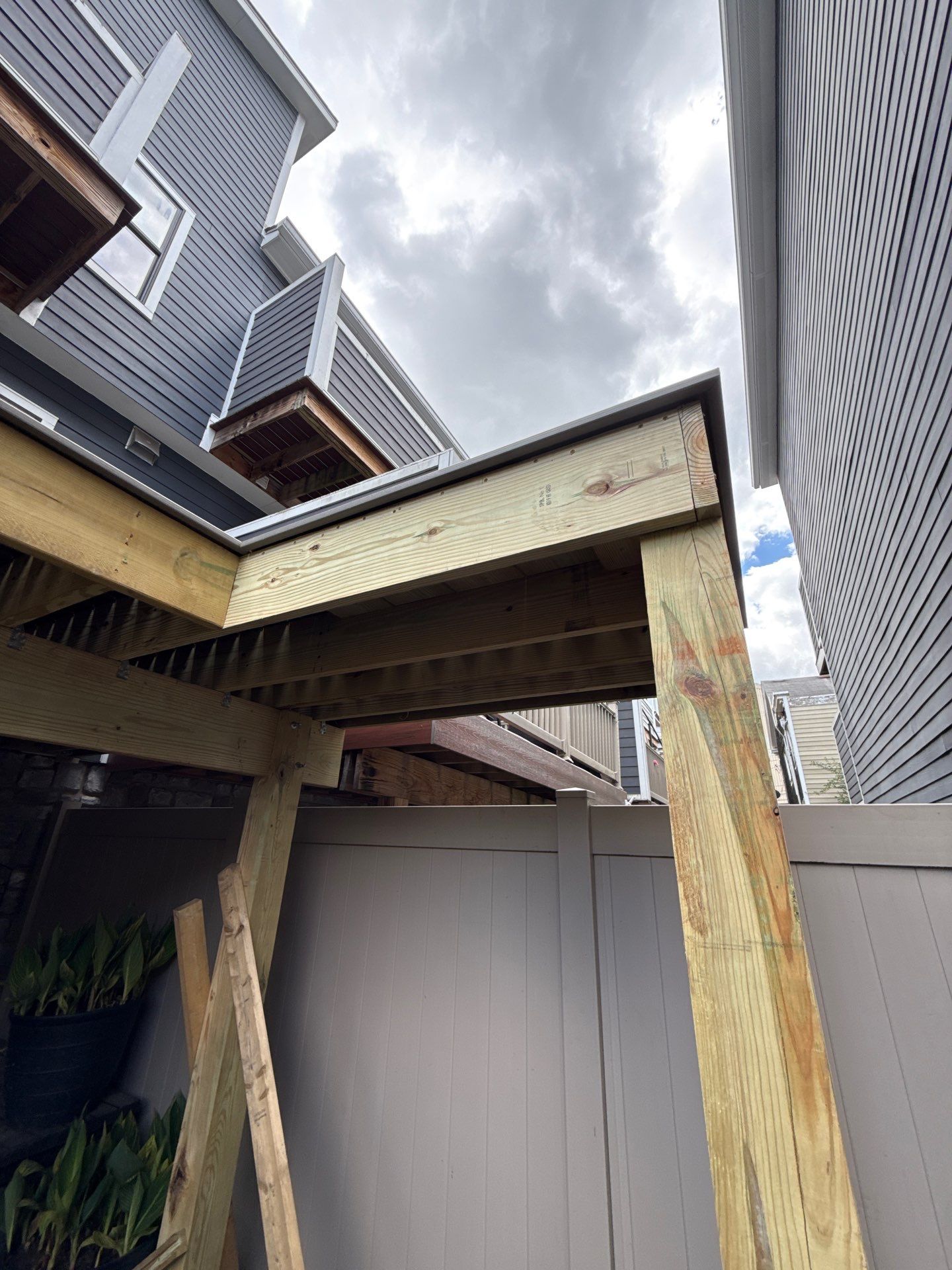 Deck Southside  by Cousins Roofing Siding & Decks