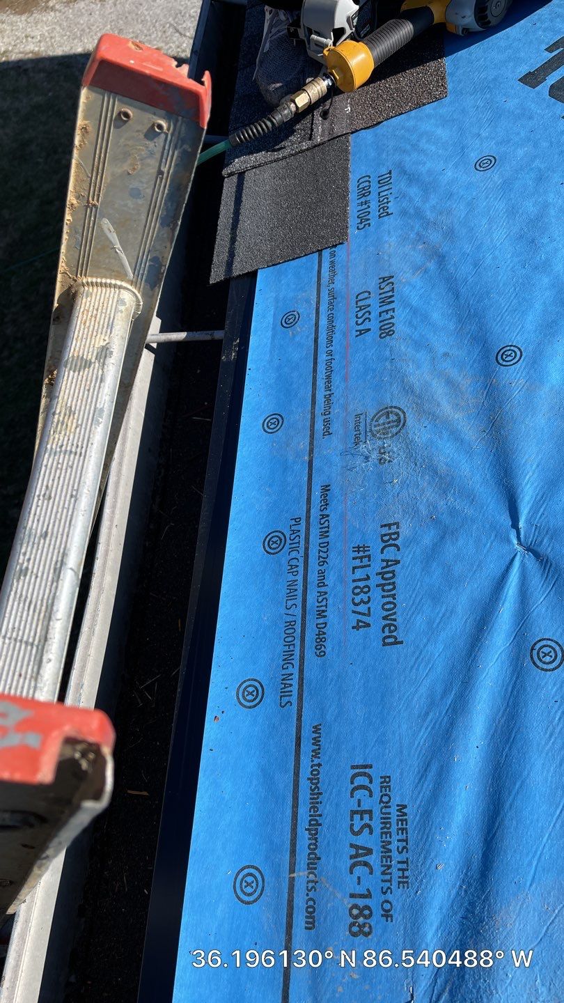 Residential Roofing Installation using Owens Corning Oakridge Roofing System by Undersun Roofing 