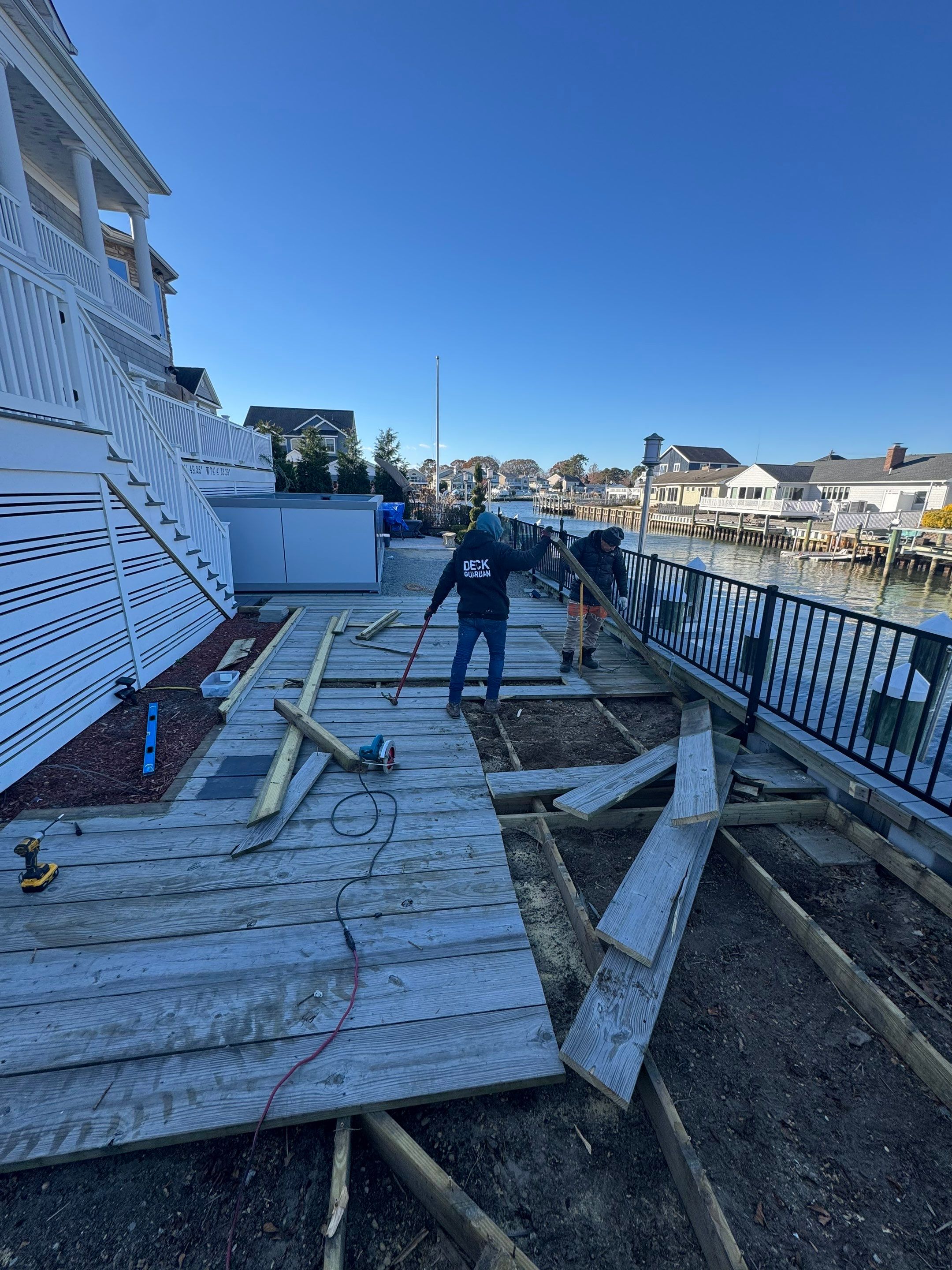 New Deck using Deckorators Venture - Color Saltwater by deck guardian