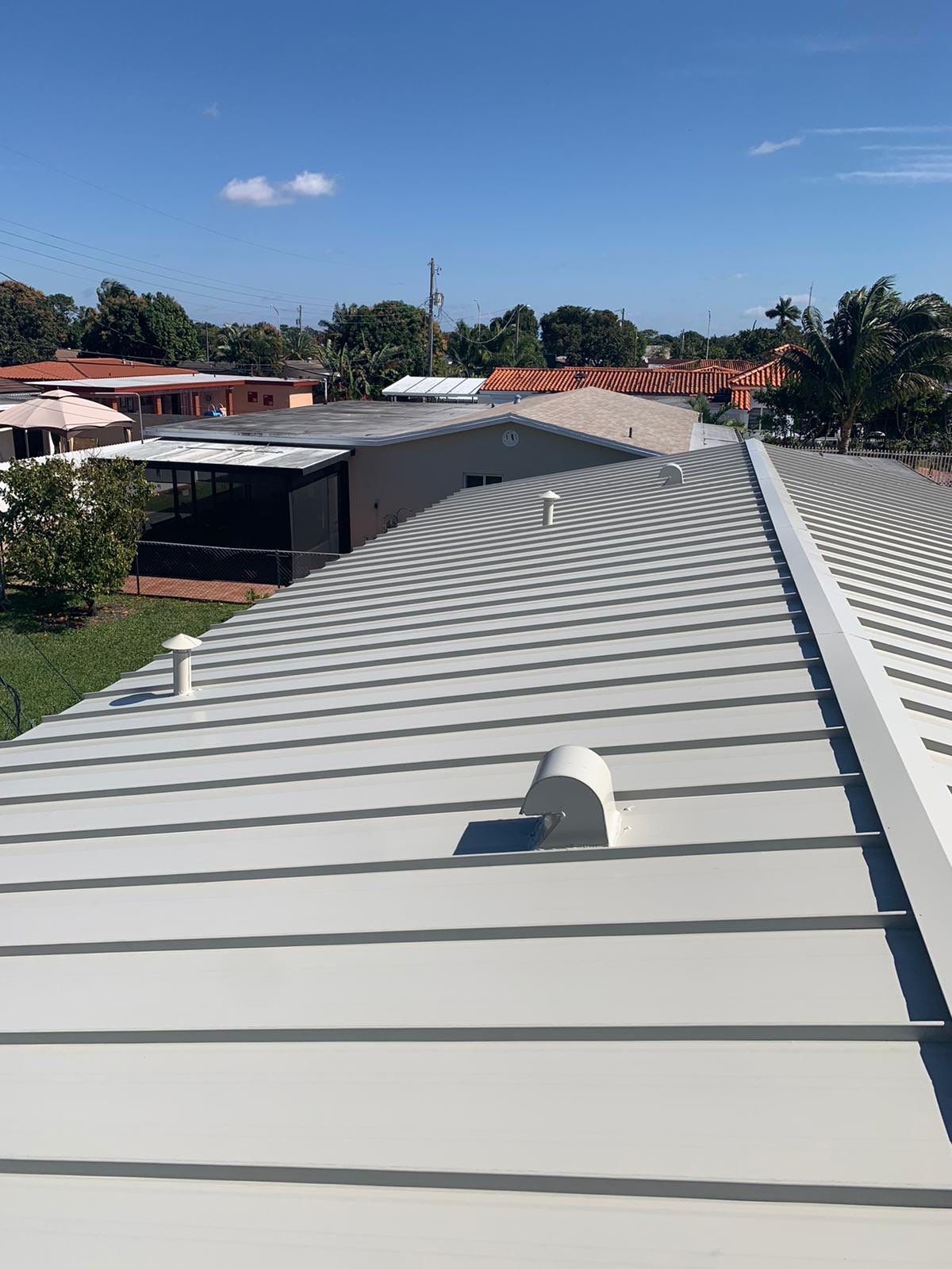 Metal Roof - Galvalume - Almond by Istueta Roofing