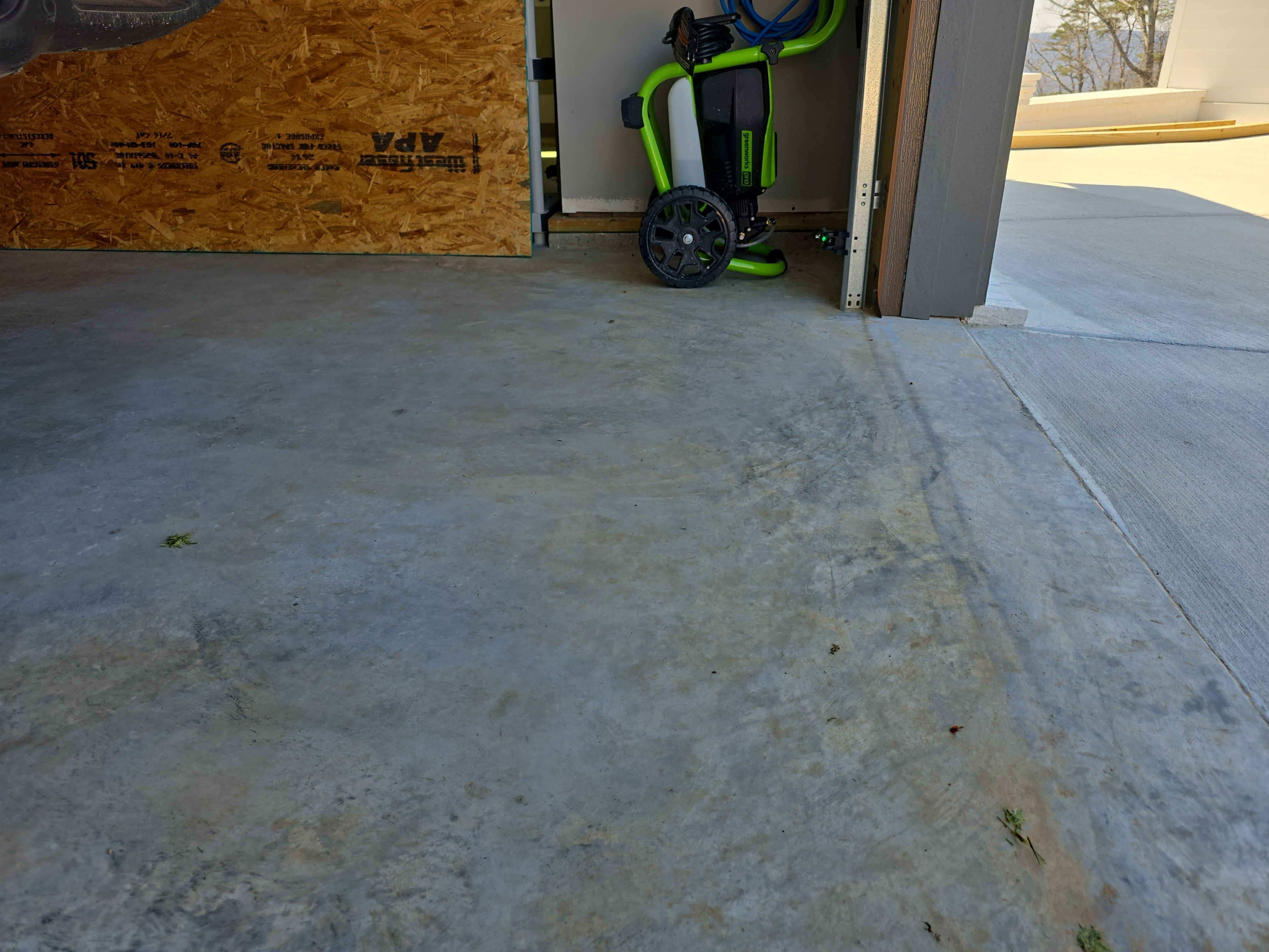 Standalone garage in the Jasper Highlands neighborhood! by Elite Floor Solutions
