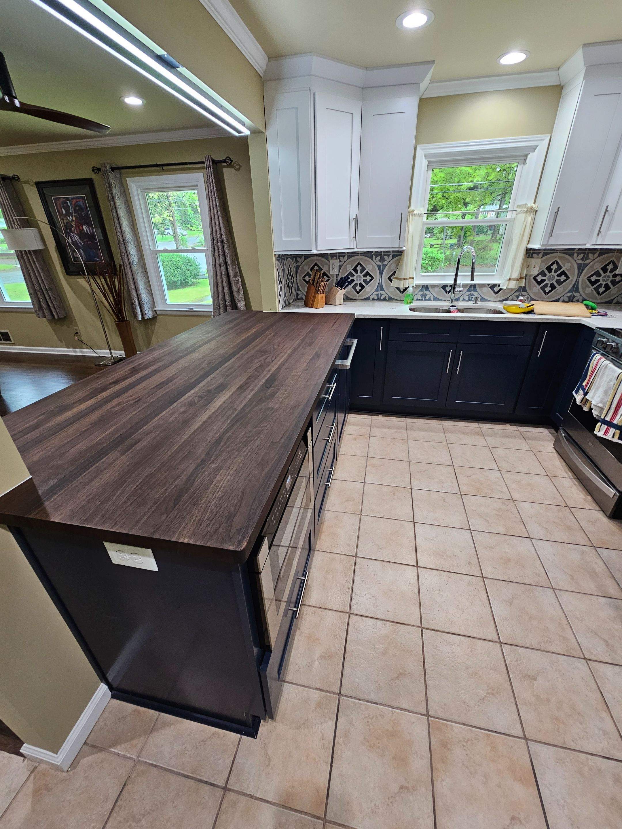 Kitchen Open Concept by Ajayi Design and Construction 