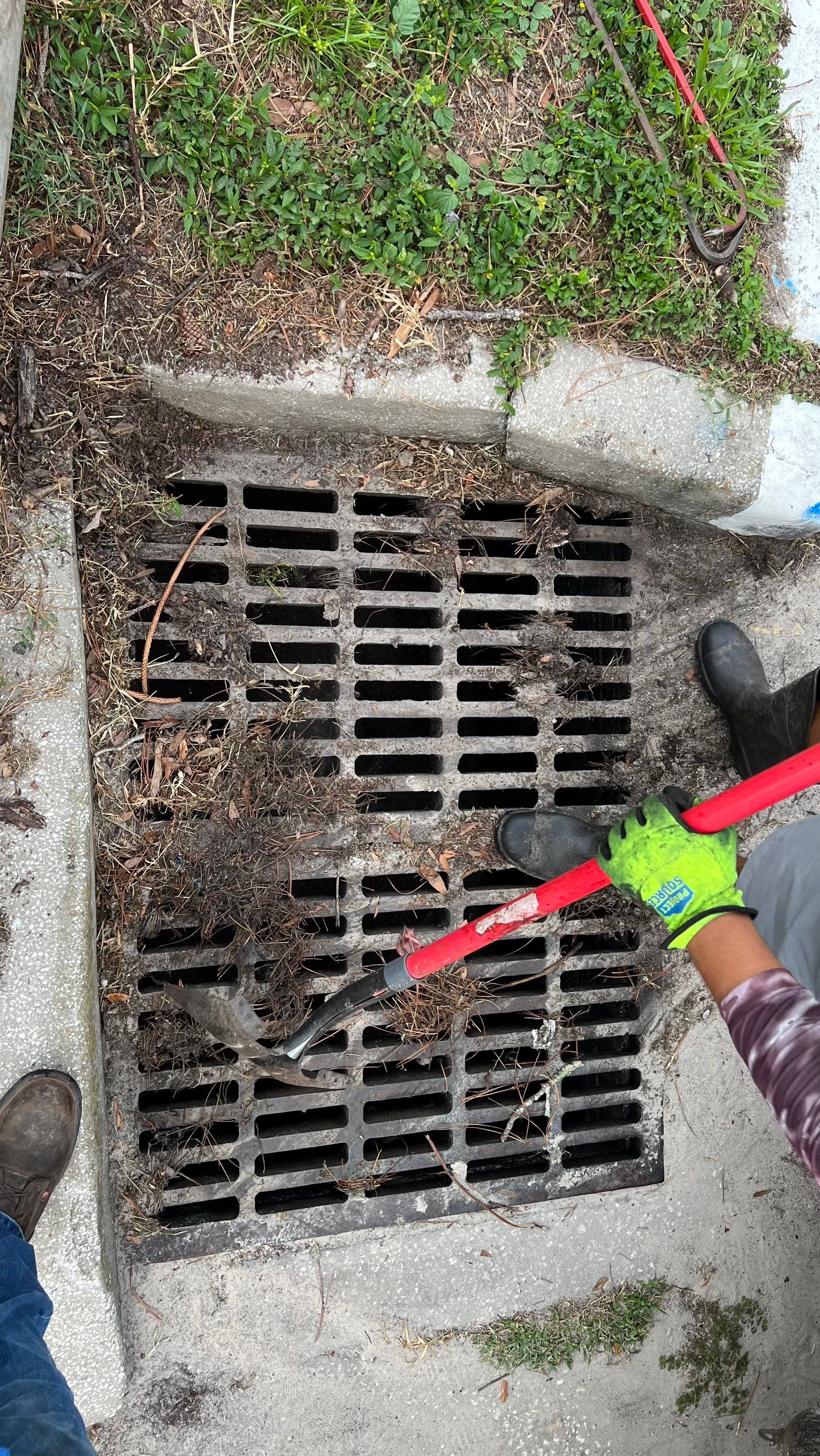 Apartment Complex Storm Water System Cleaning and Maintenance by APS Power & Water
