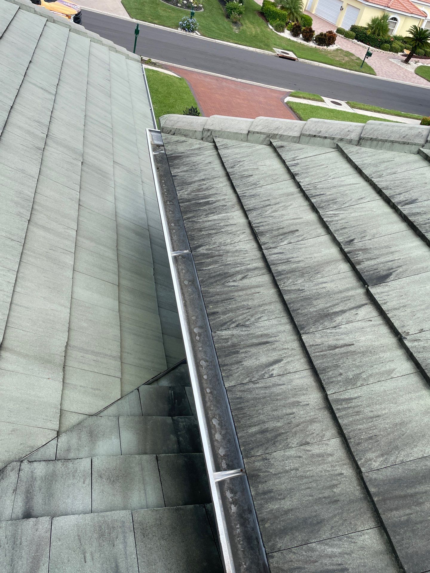 Gutter Cleaning Service in Parrish FL by Gutter Professors