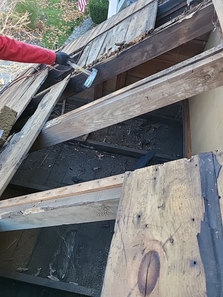 ATLAS PINNACLE COLOR: SCOTCHGARD COASTAL GRANITE DRIP EDGE: WHITE by Eagle Eye Roofing