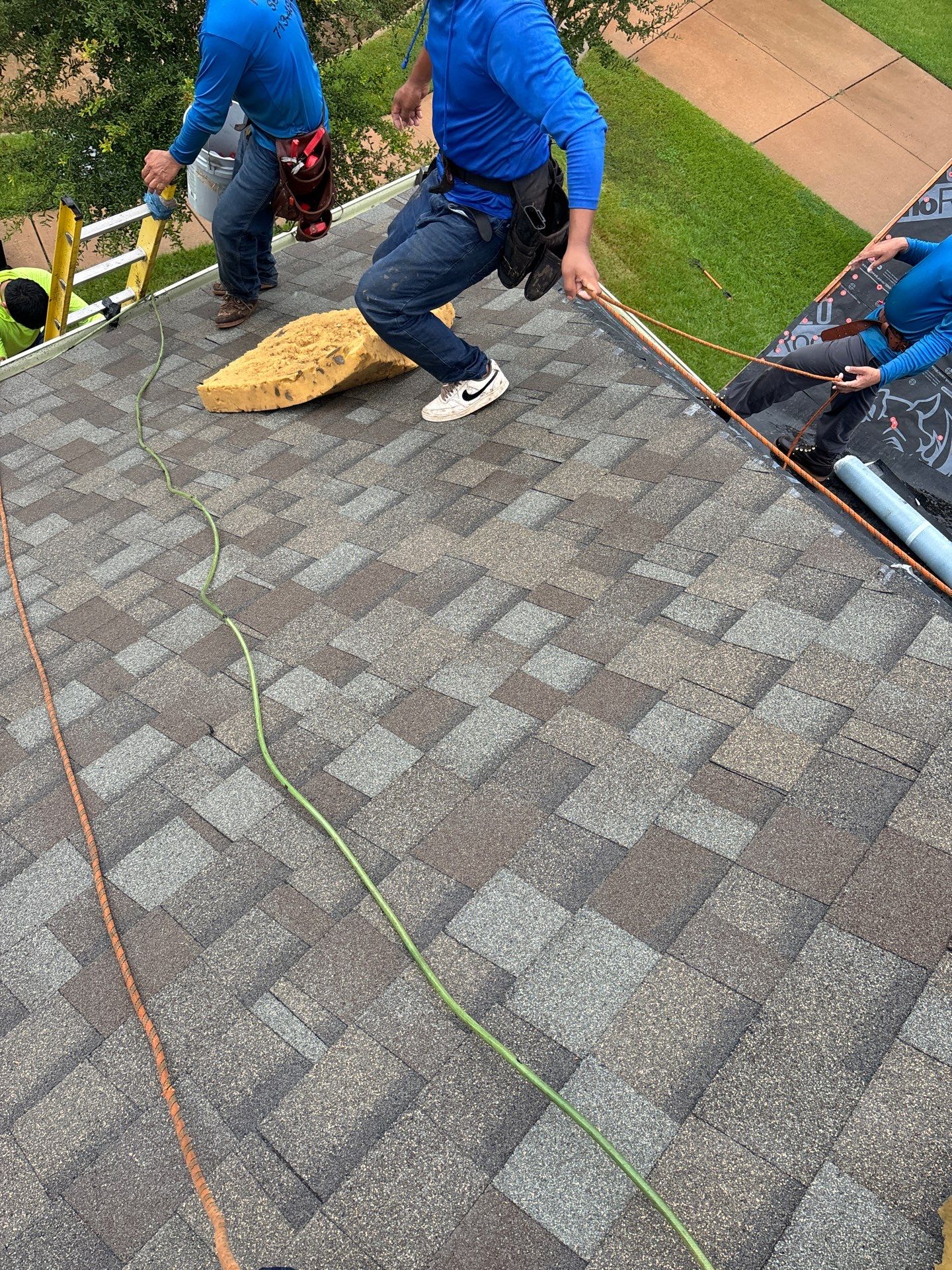 Residential Roofing Installation using Owen's Corning Duration (Lifetime) Shingles by Roof Repair Company