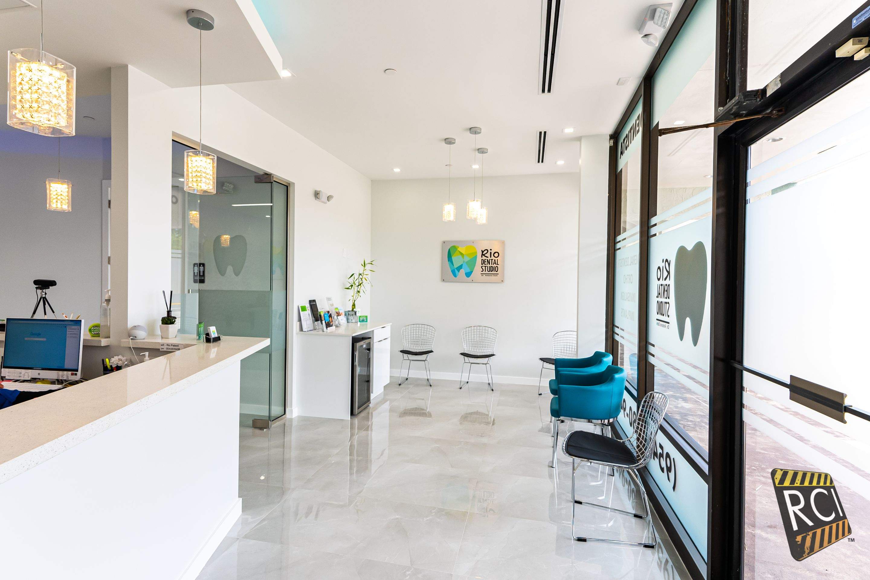 Rio Dental Studio by Ruiz Construction Inc