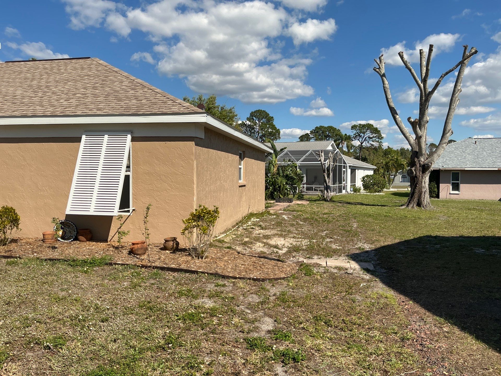 6 Inch Seamless Gutters using K-Style Seamless Gutters in Sarasota FL by Gutter Professors
