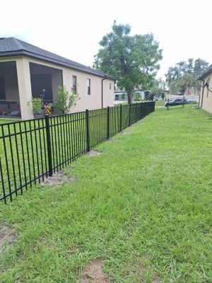 Aluminum Fence Installation using 3 Rail Aluminum Fence