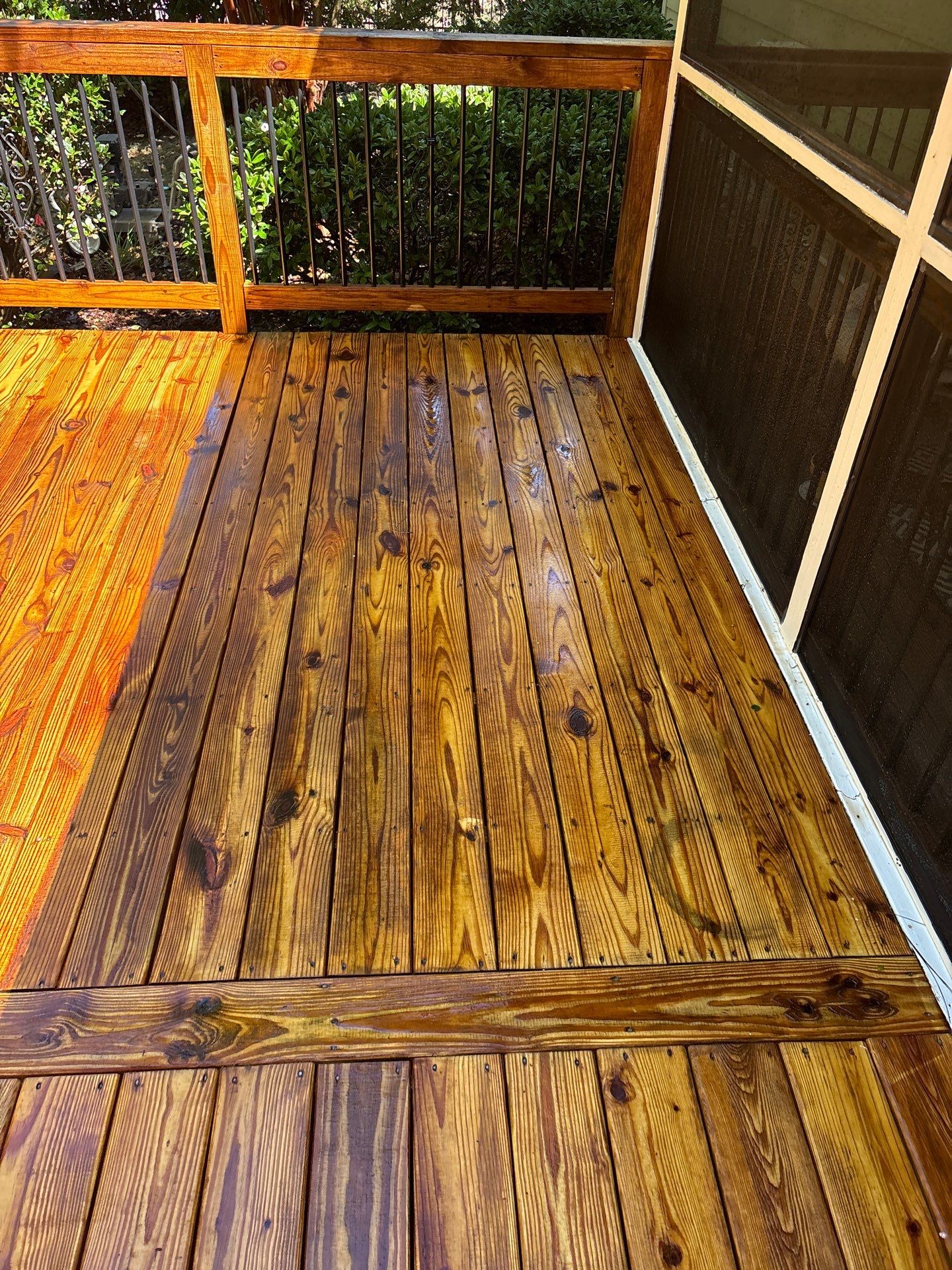 Wood Deck using Wood Sealant by DuraSeal