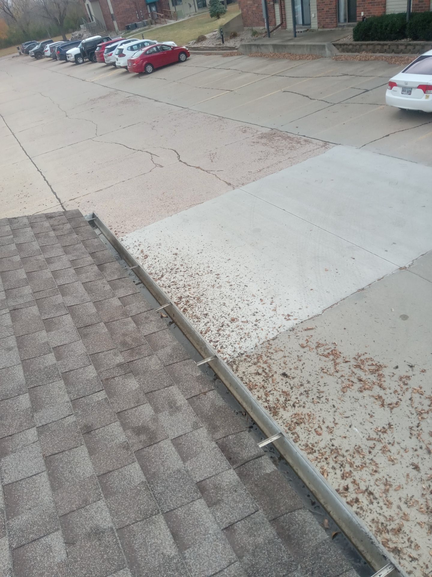 Commercial gutter cleaning South Dakota after photo with clean gutters