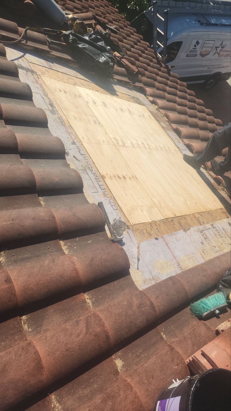 Tile Roof Repair in Boca Raton – Expert Service & Lasting Results by Aastro Roofing