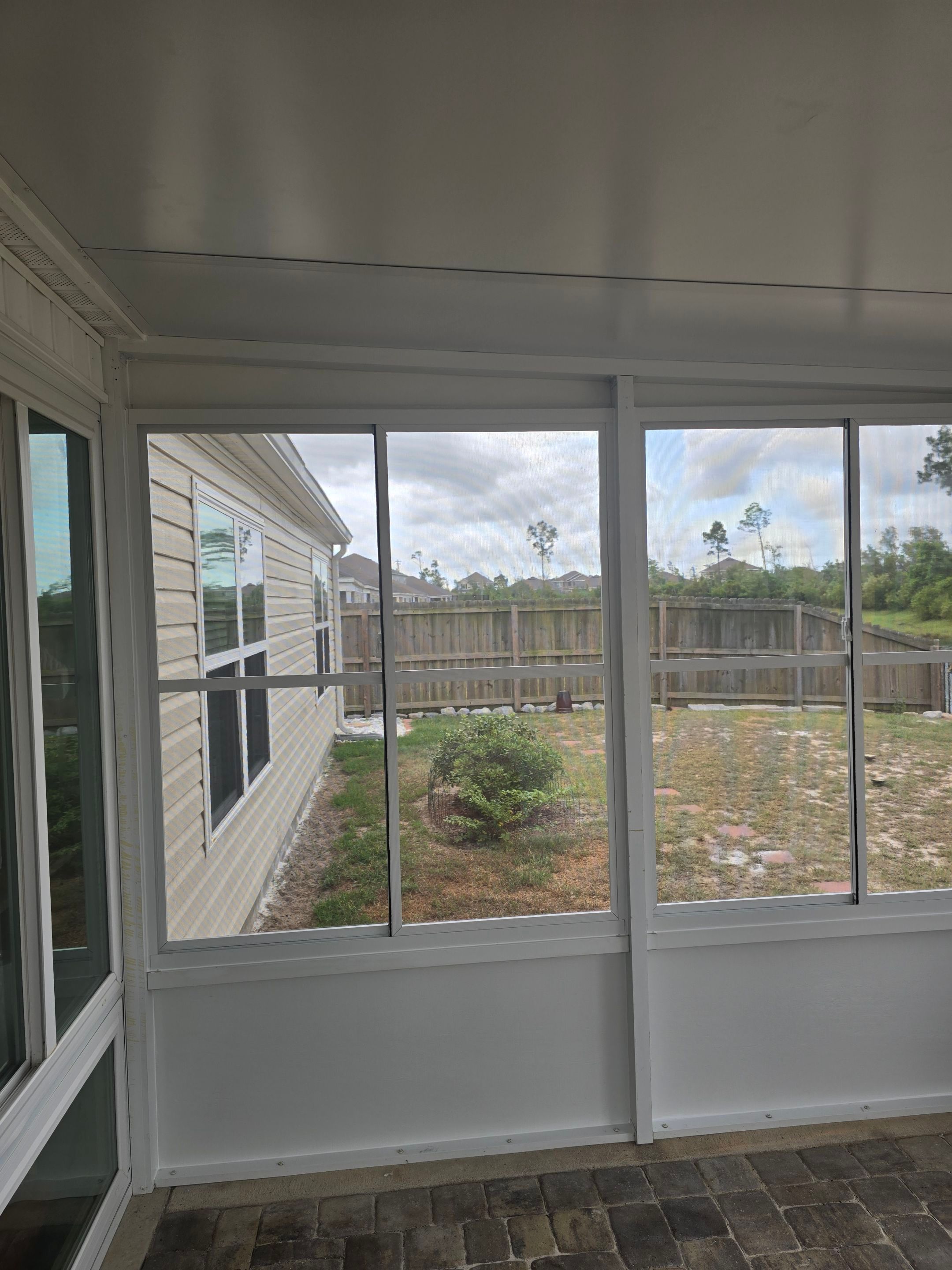 Screen Room using Colorbeam by Titan Sunrooms