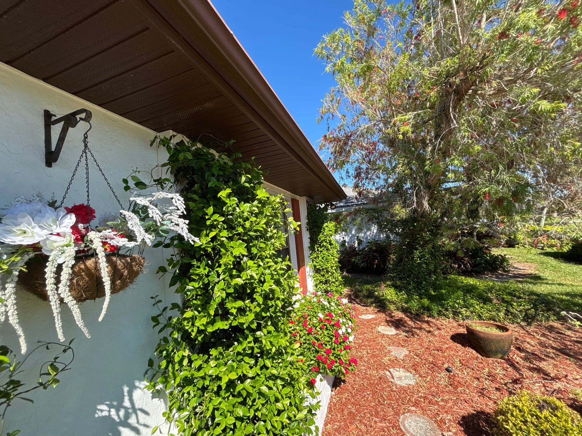 Roofline Upgrade with New Fascia Boards in Bradenton FL by Gutter Professors