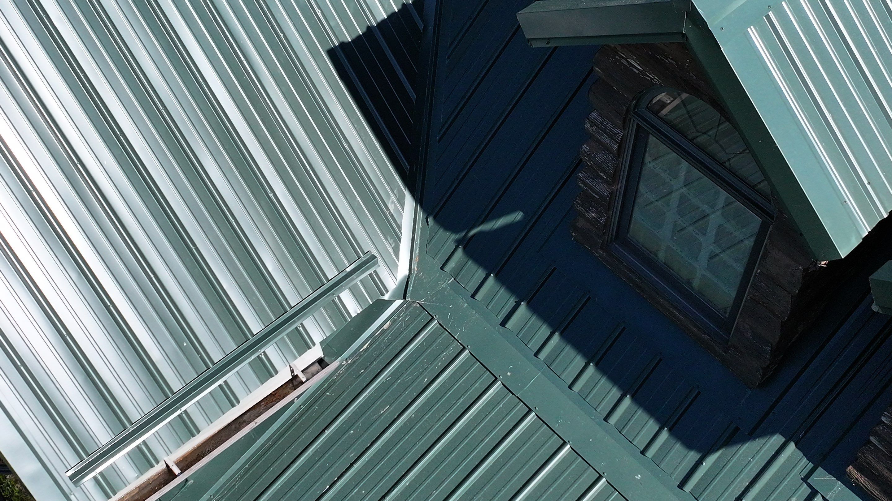 Jackson Residence by Omnia Roofing