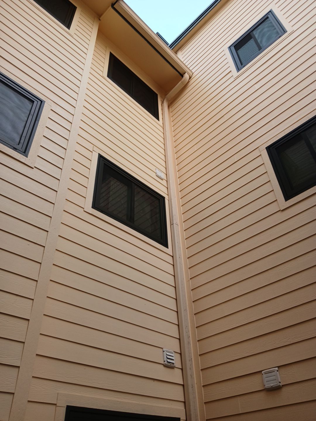 Exterior remodel Fortuna Bay Condos by Bayfront Roofing and Construction