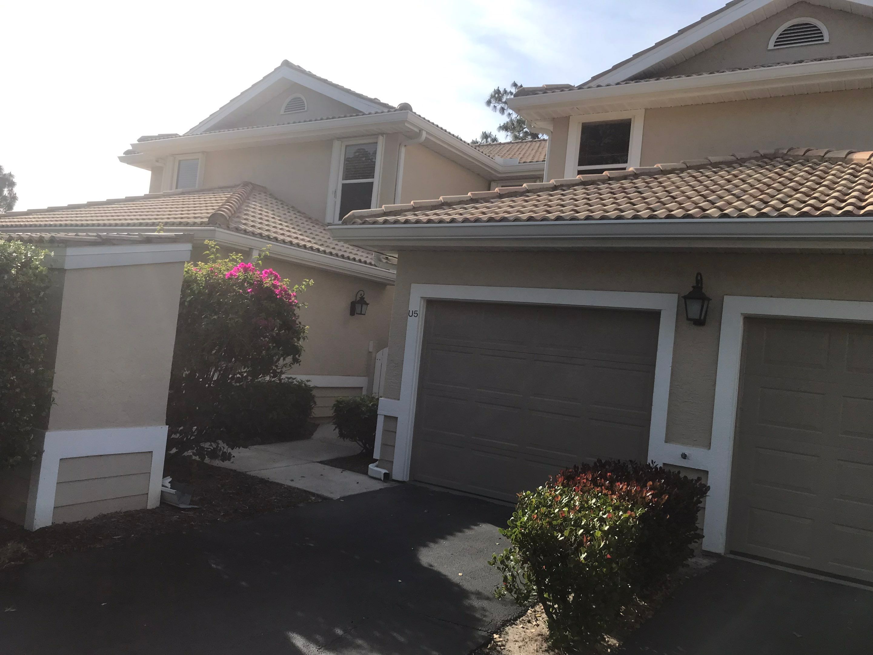 K-Style Seamless Gutter Installation using 7 inch seamless gutters in Naples by Gutter Professors