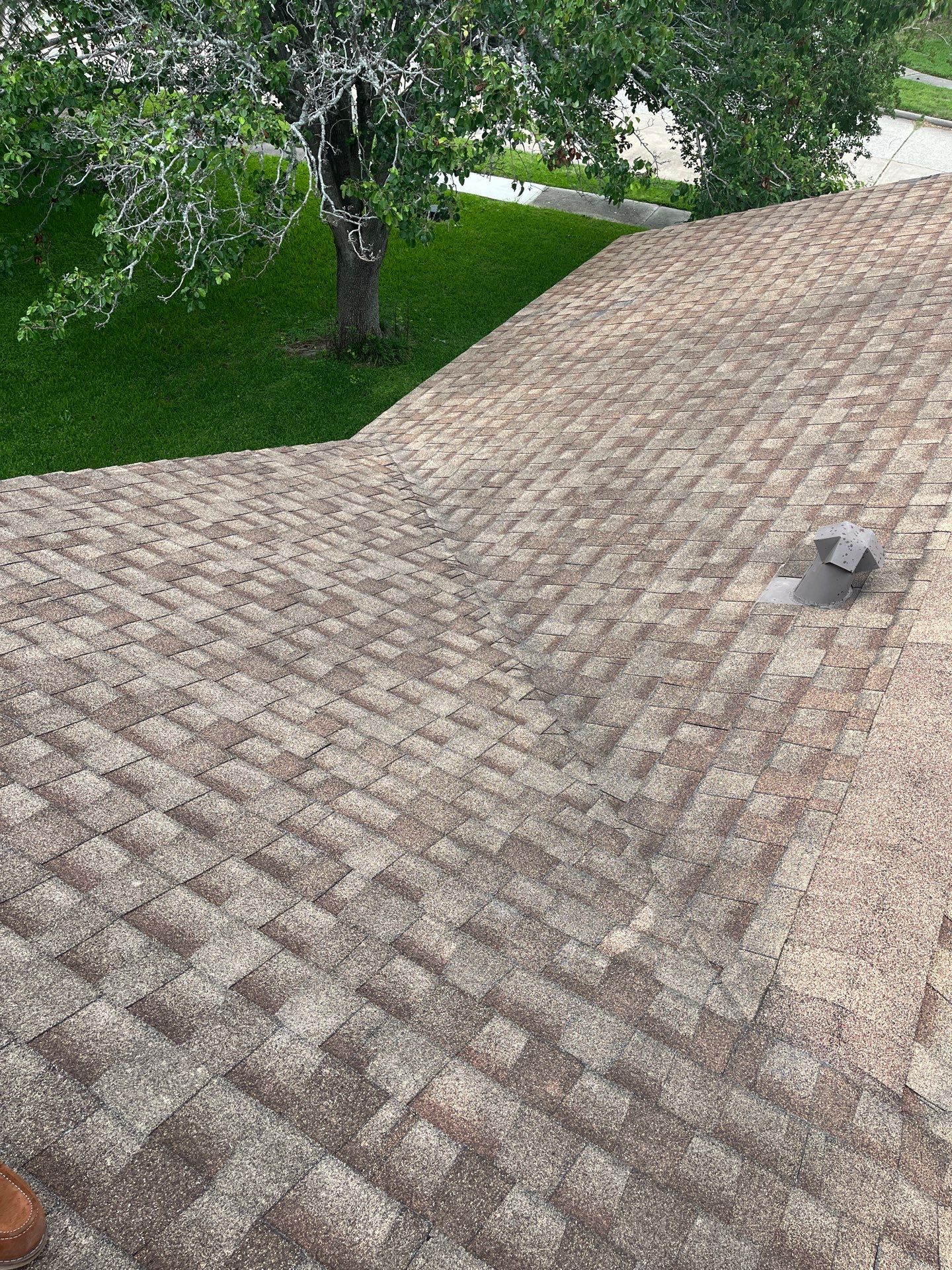 Hail Damage using Owen's Corning Duration (Lifetime) Shingles by Roof Repair Company
