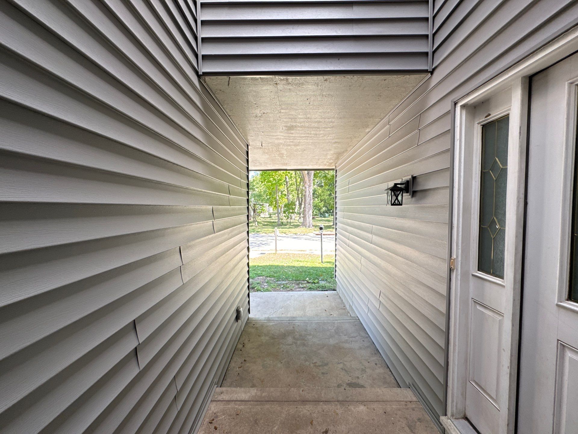 BYE BYE Wood Shakes by EEC Windows, Siding & Roofing