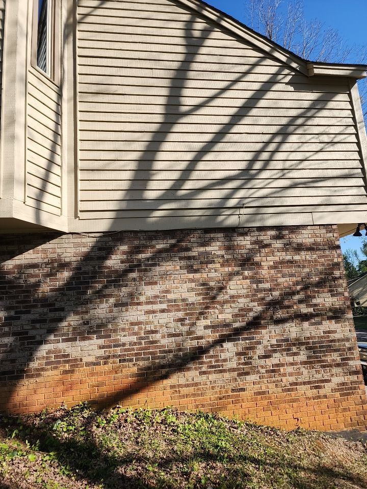 Exterior renovation using James Hardie Siding and Simonton Windows by Indigo State Roofing