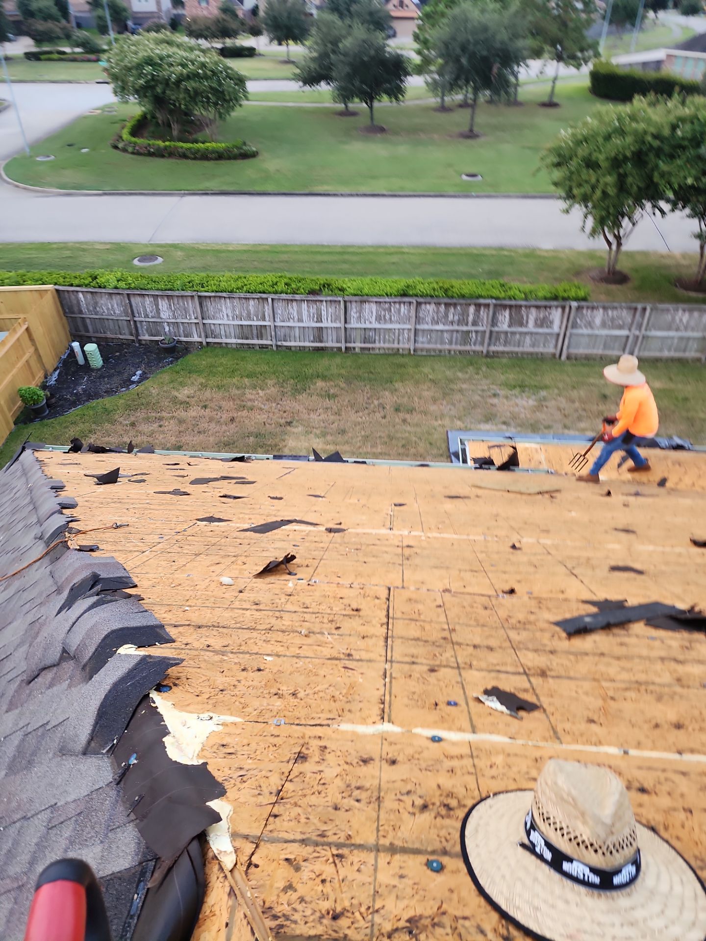 Residential Roofing Installation using Owen's Corning Duration (Lifetime) Shingles by Roof Repair Company