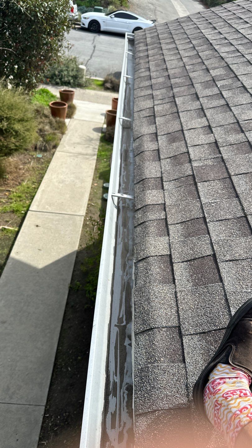 Lake Forest Gutter Cleaning by Property Cleaning Experts