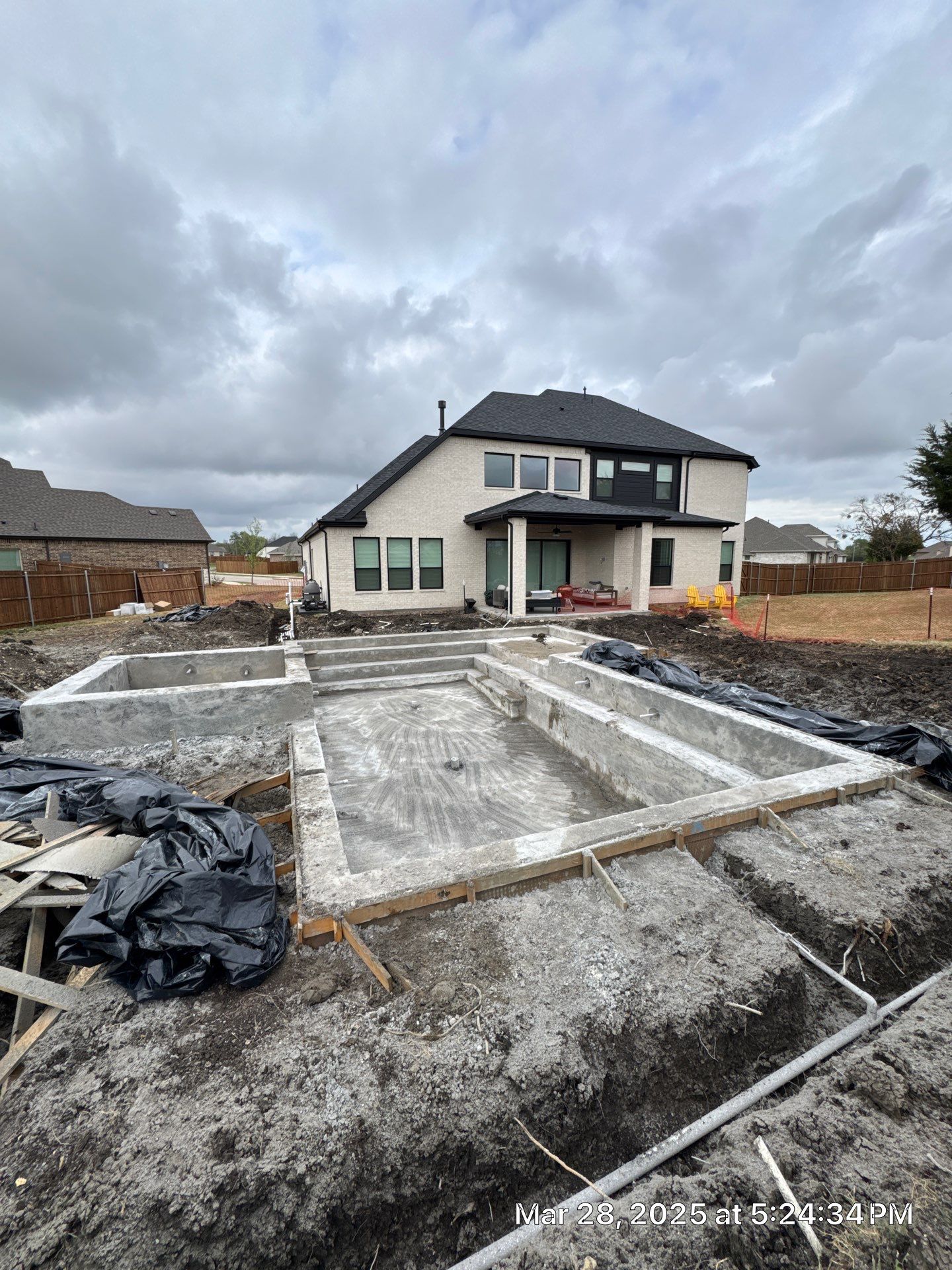 Modern Pool & Spa With Pergola by Pinnacle Pools and Spas - DFW