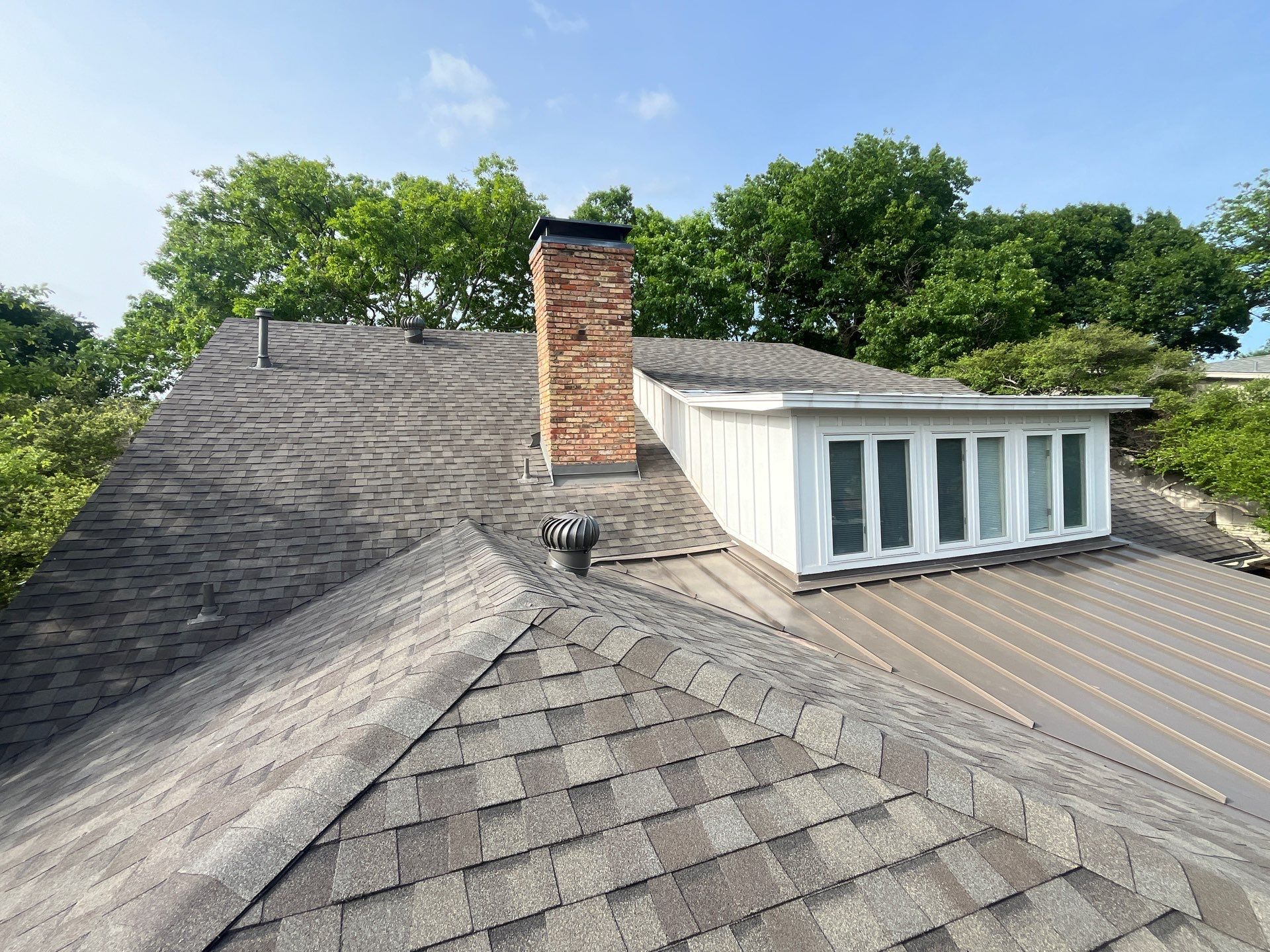 CT-WW-Light Brown Brick  by Tejas Roofworks + Restoration