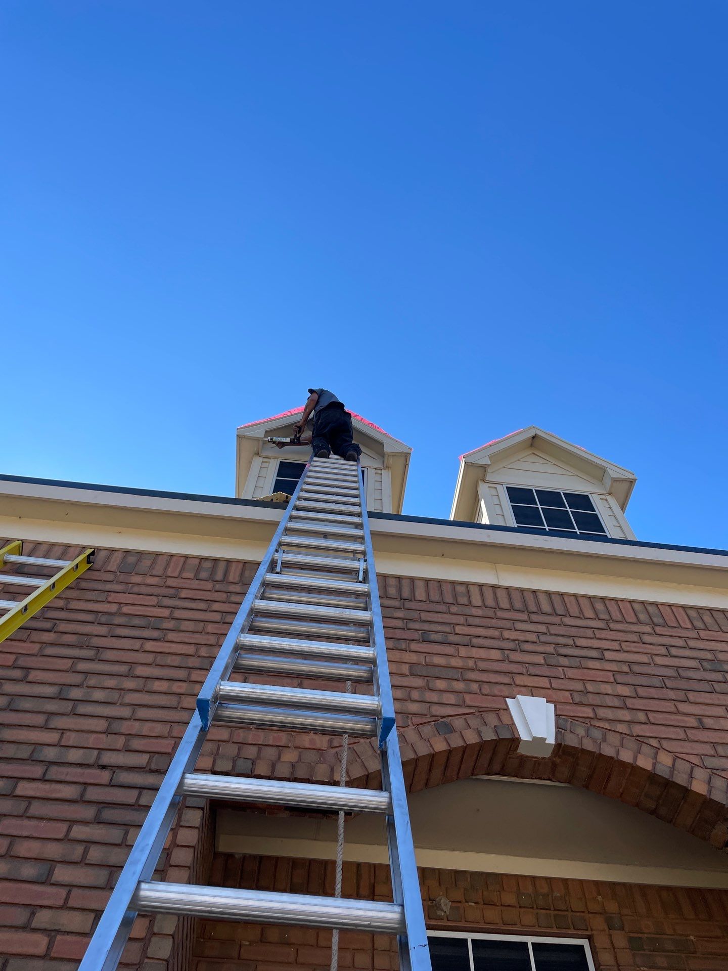 Residential Roofing Installation using Owen's Corning Duration (Lifetime) Shingles by Roof Repair Company