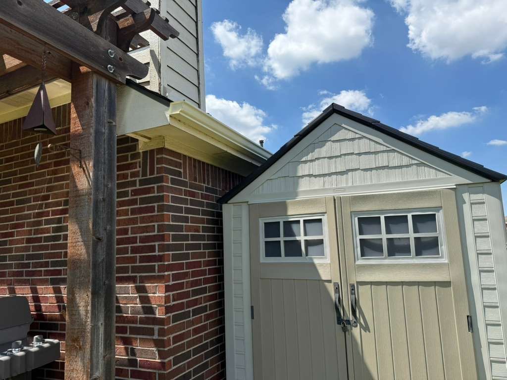 Project in Fort Worth  by Armor Roofing | Exteriors