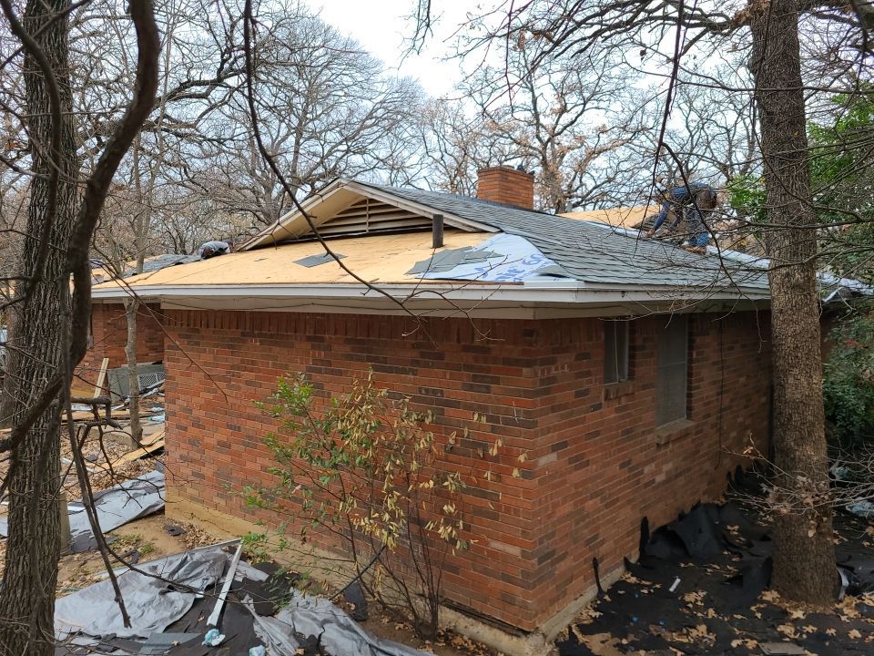 Residential Roofing Installation using ATLAS Pinnacle Pristine Shingles by Harvey Roofing & Construction
