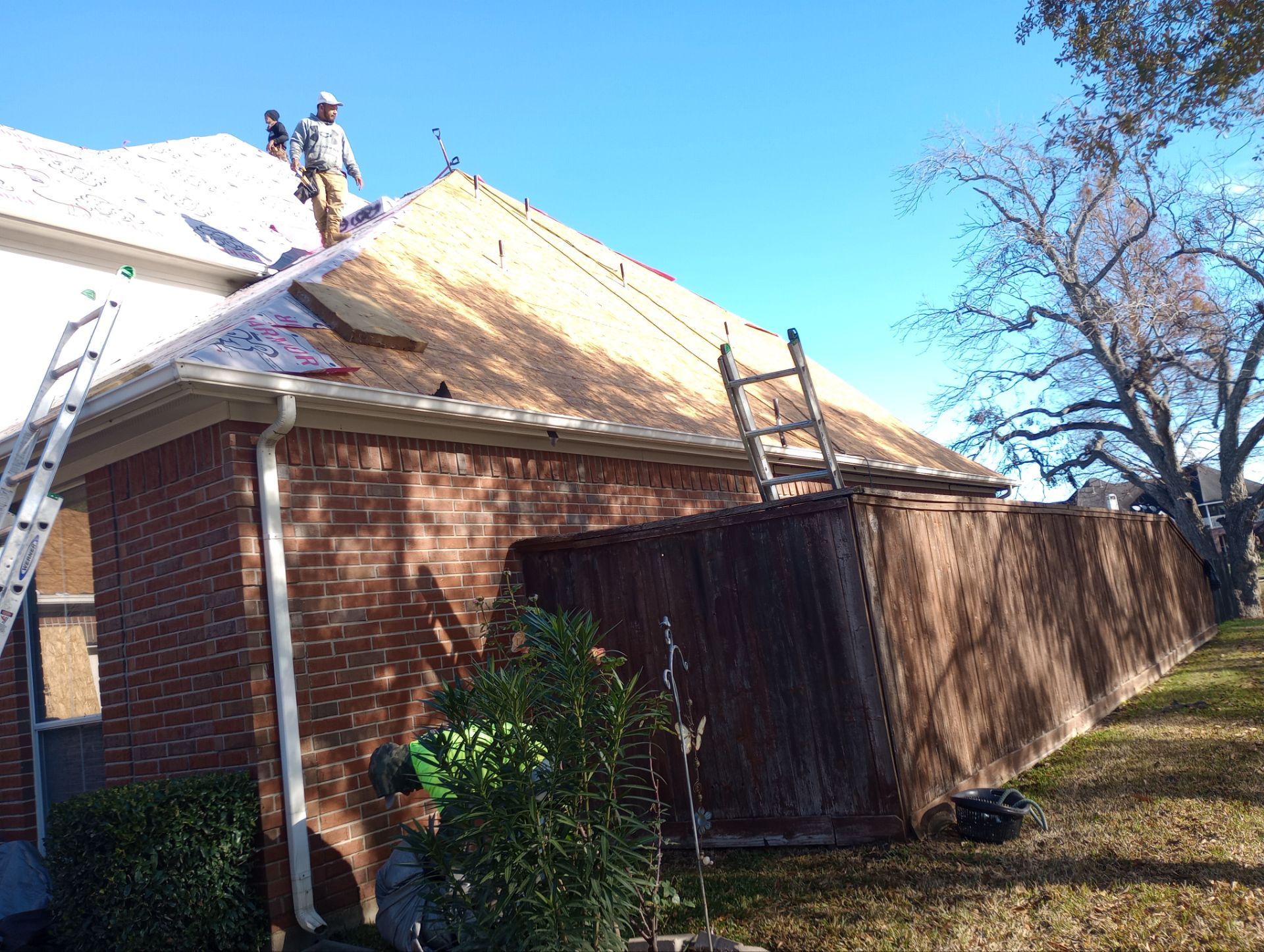 Residential Roofing Installation using Owen's Corning Duration (Lifetime) Shingles by Roof Repair Company