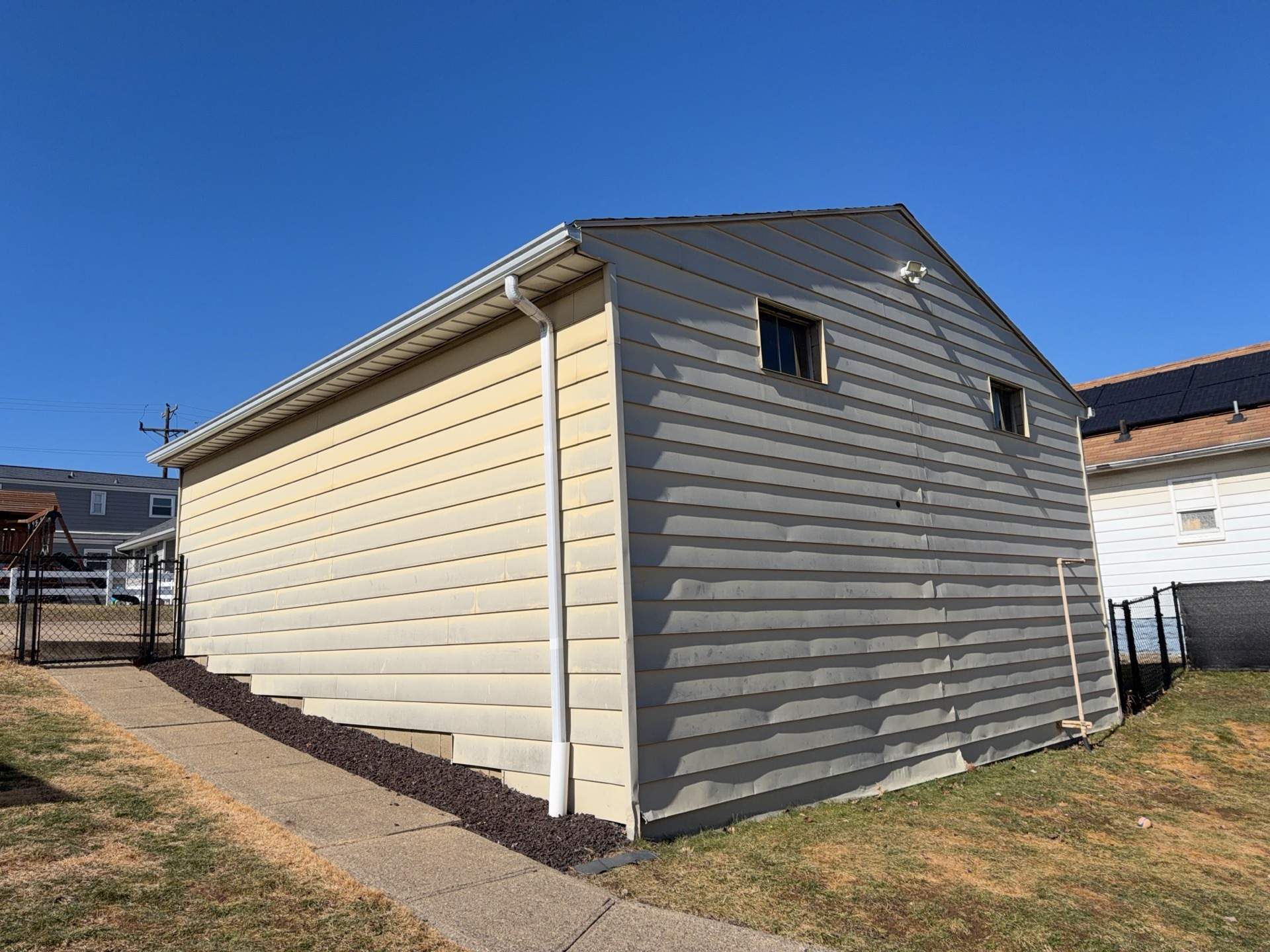 From ancient aluminum to beautiful vinyl siding in Westview by Ideal Siding Pittsburgh