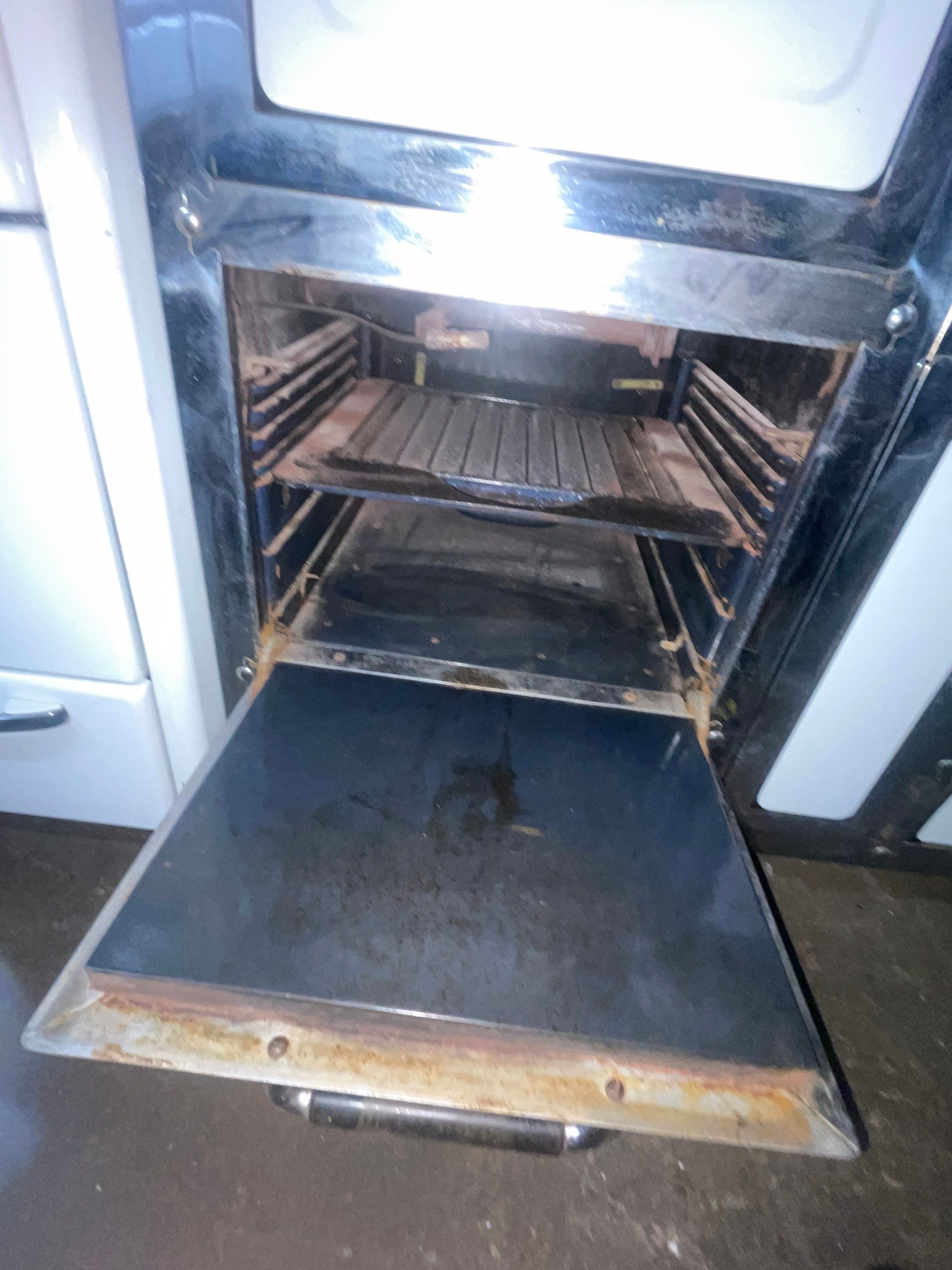 Stoves for Sale as of December 2023 by Belgrove Appliance Inc