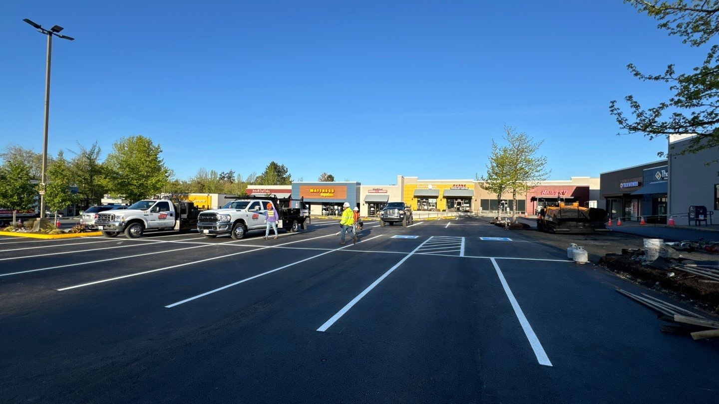 Colliers - Woodinville New Asphalt Parking Lot by Jireh Asphalt & Concrete Inc 
