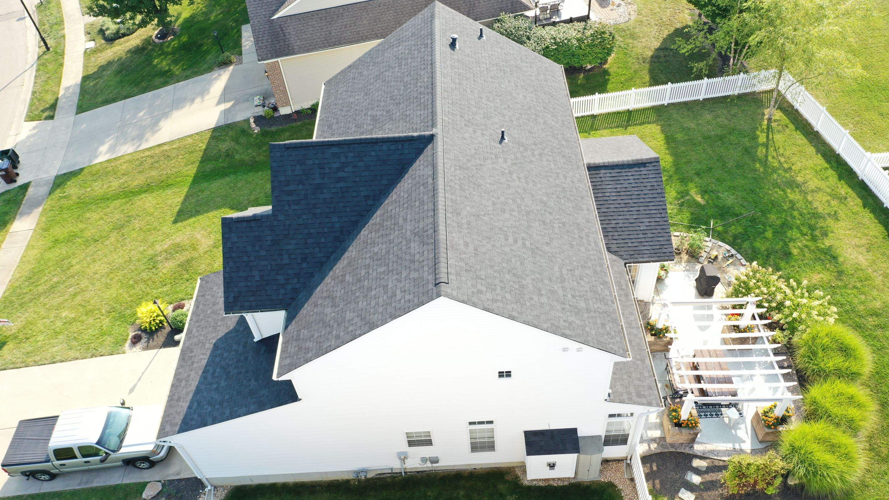 roof replacement using Onyx Black Durations by WIW Enterprises Inc