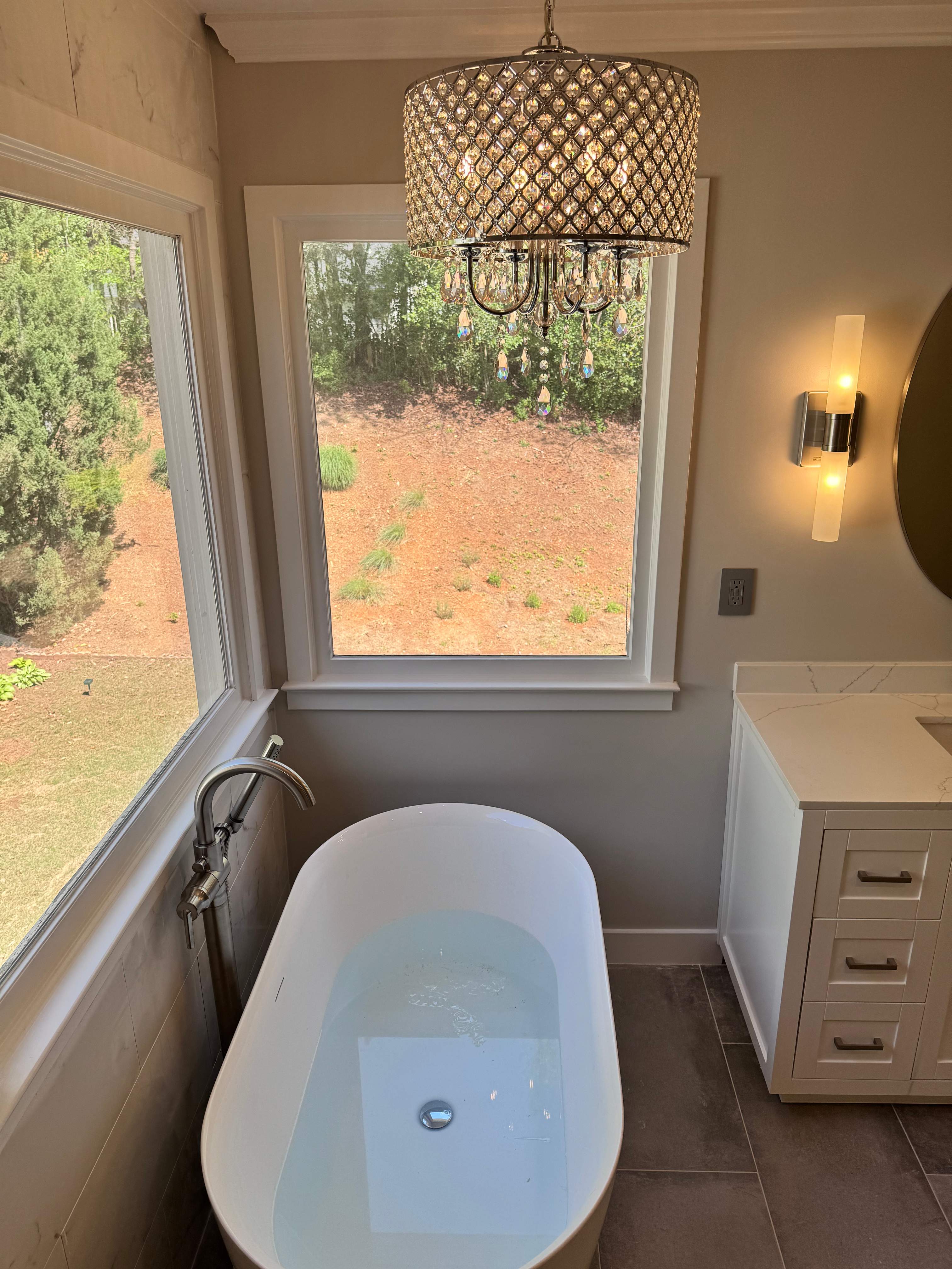 Master bathroom renovation by Prudencio