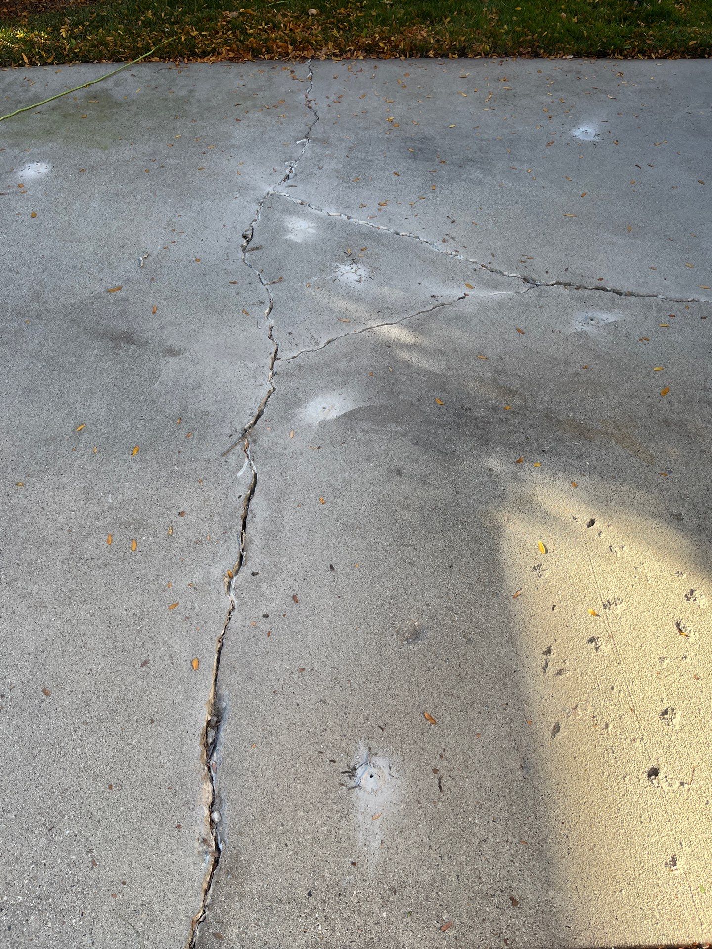 Driveway Crack Repair for Michelle by Mr. Mudd Concrete