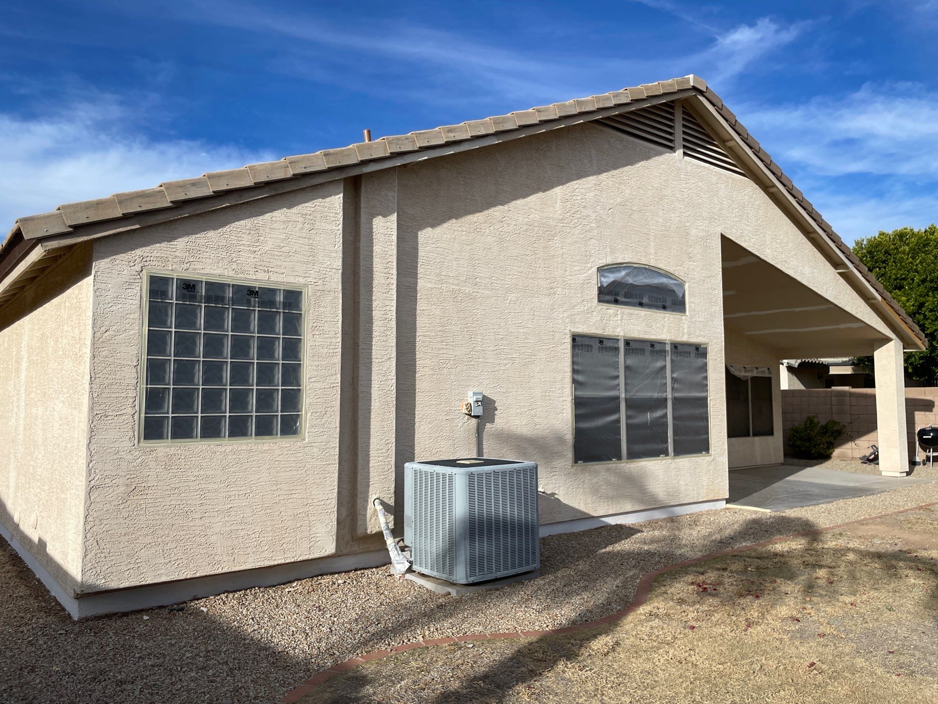 Hamilton - A Gorgeous Home Exterior Makeover in Phoenix, AZ with Dunn Edwards Paints by Double G Painting Contractors, LLC