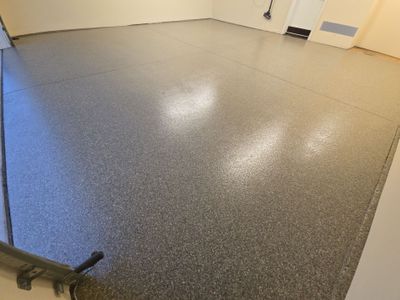 Spokane Garage Floor Polyaspartic Coating with Trail Mix Flake