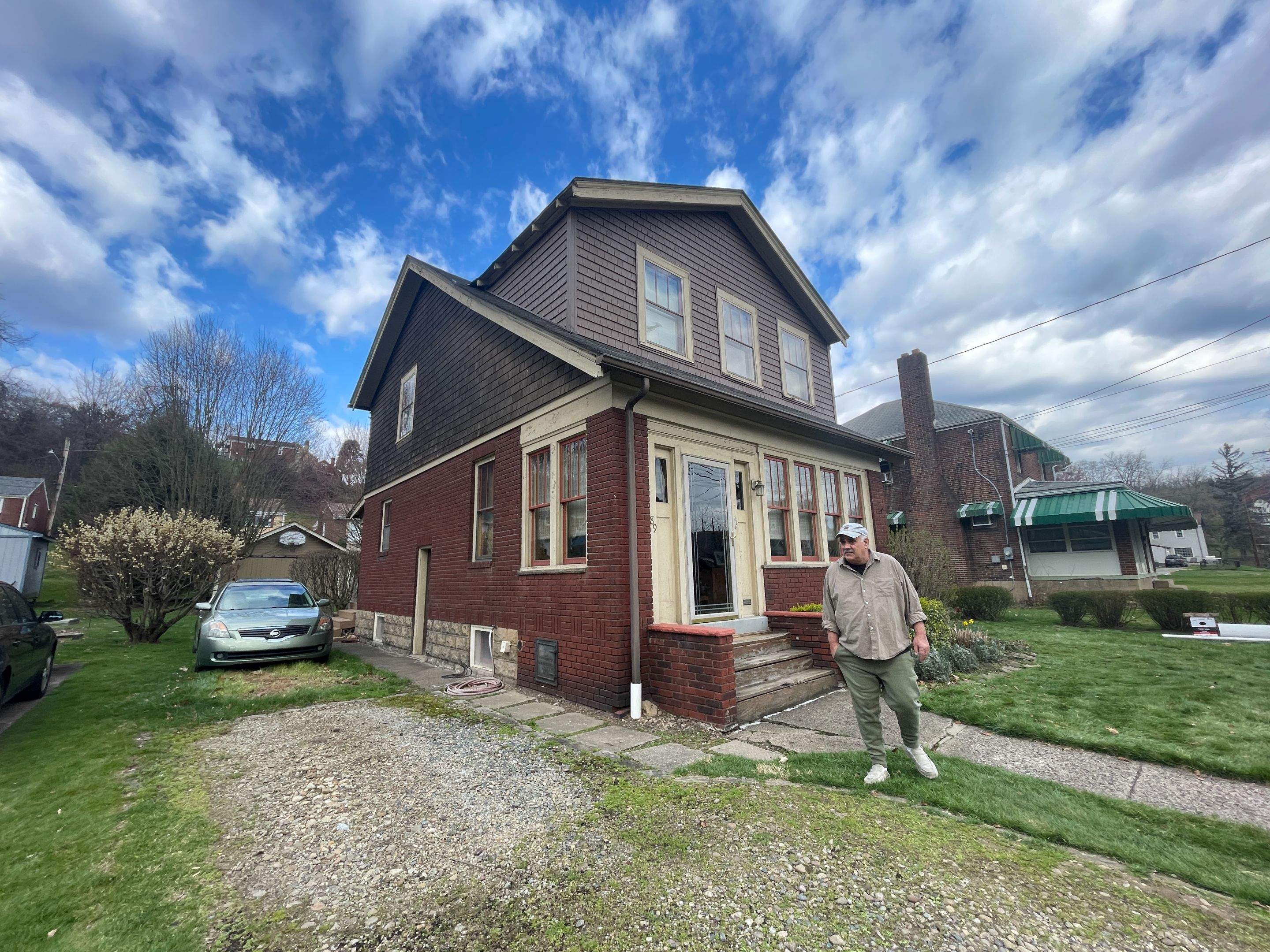 Mastic Discovery Home Siding Renovation in Musket Brown by Ideal Siding Pittsburgh