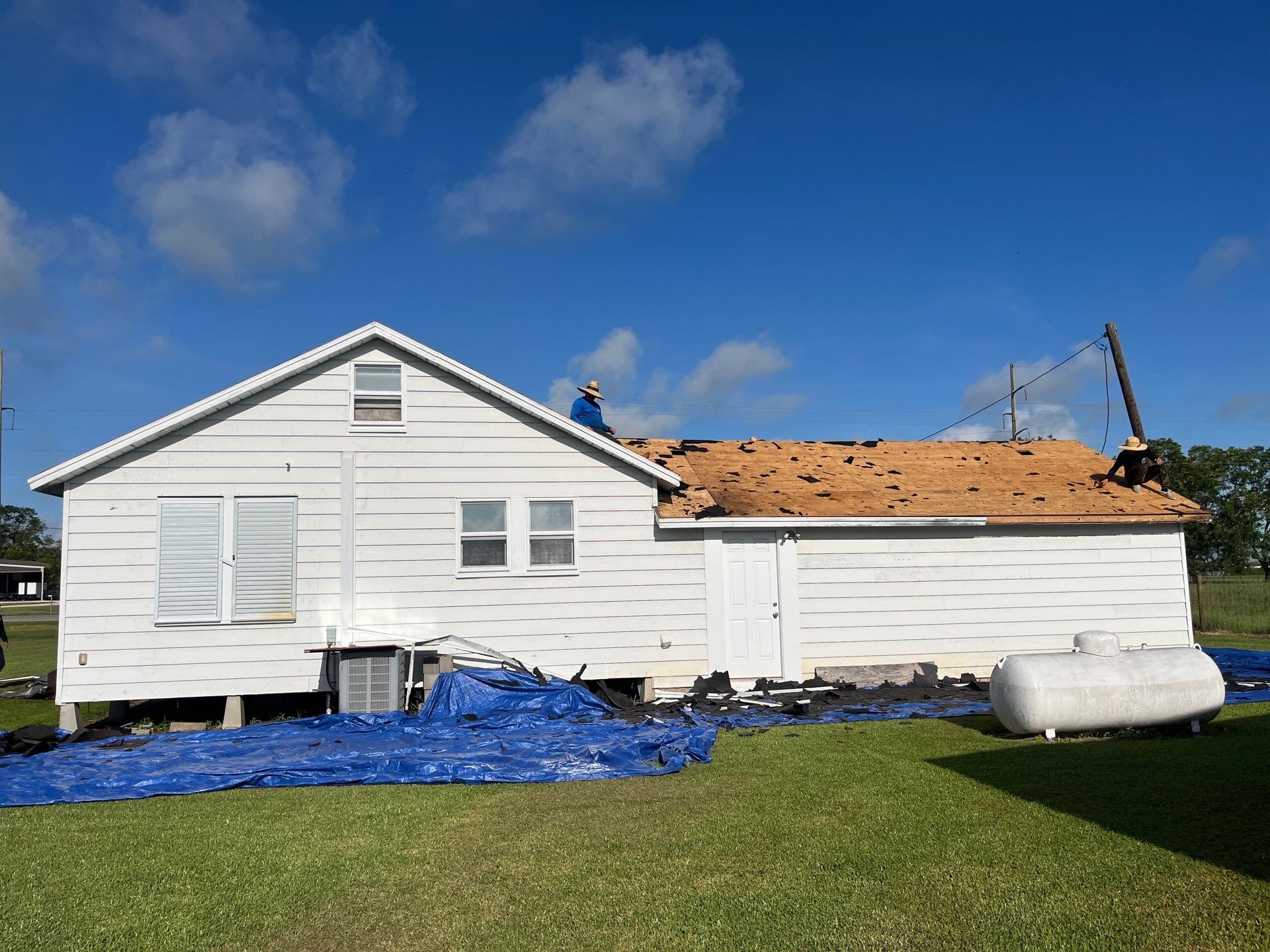 Residential Roofing Installation using Owen's Corning Duration (Lifetime) Shingles by Roof Repair Company