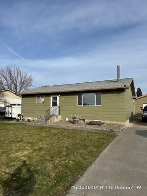 Residential Roof Replacement and Metal Roof Installation in Lewiston