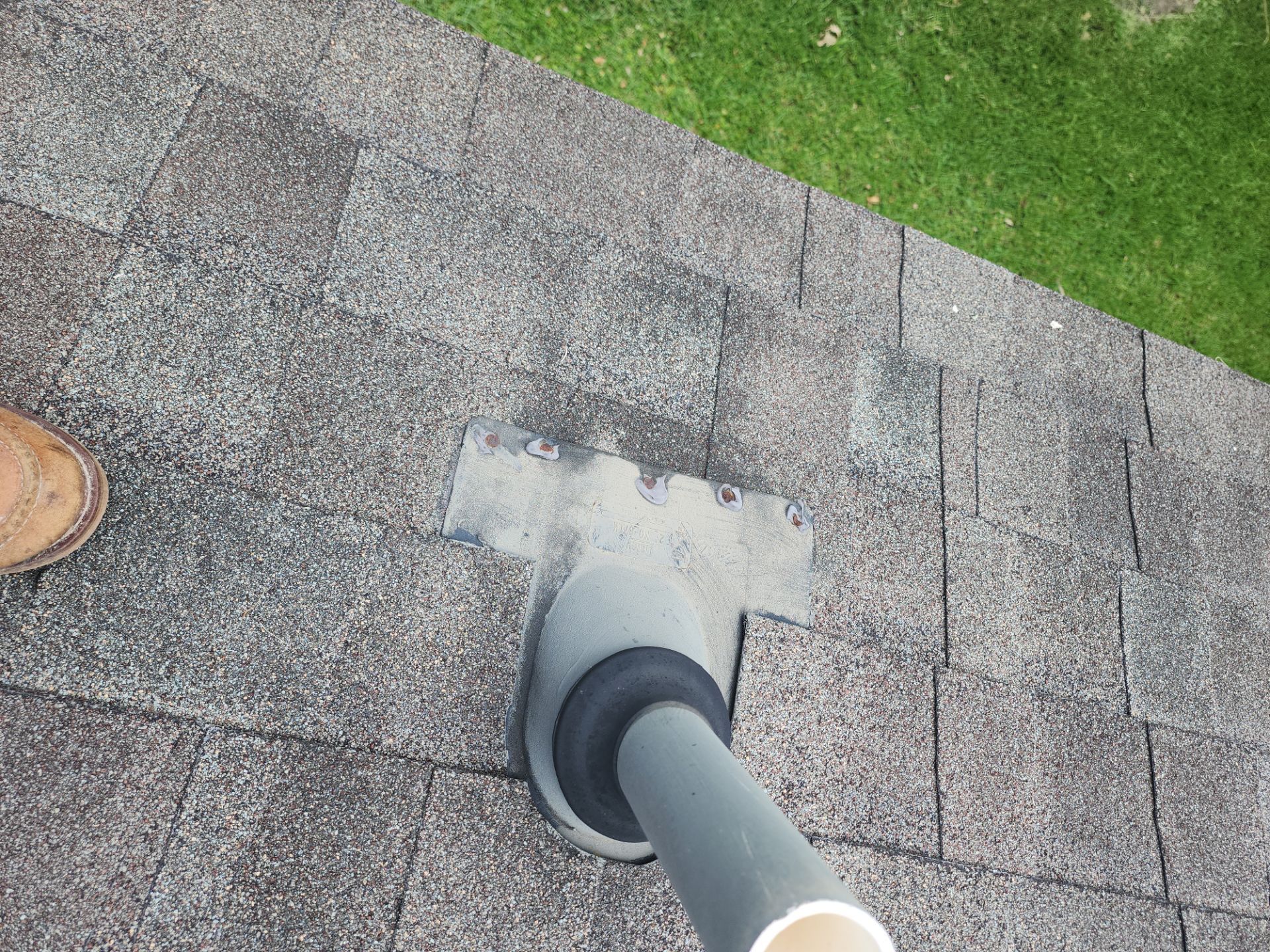 Hail Damage using Owen's Corning Duration (Lifetime) Shingles by Roof Repair Company