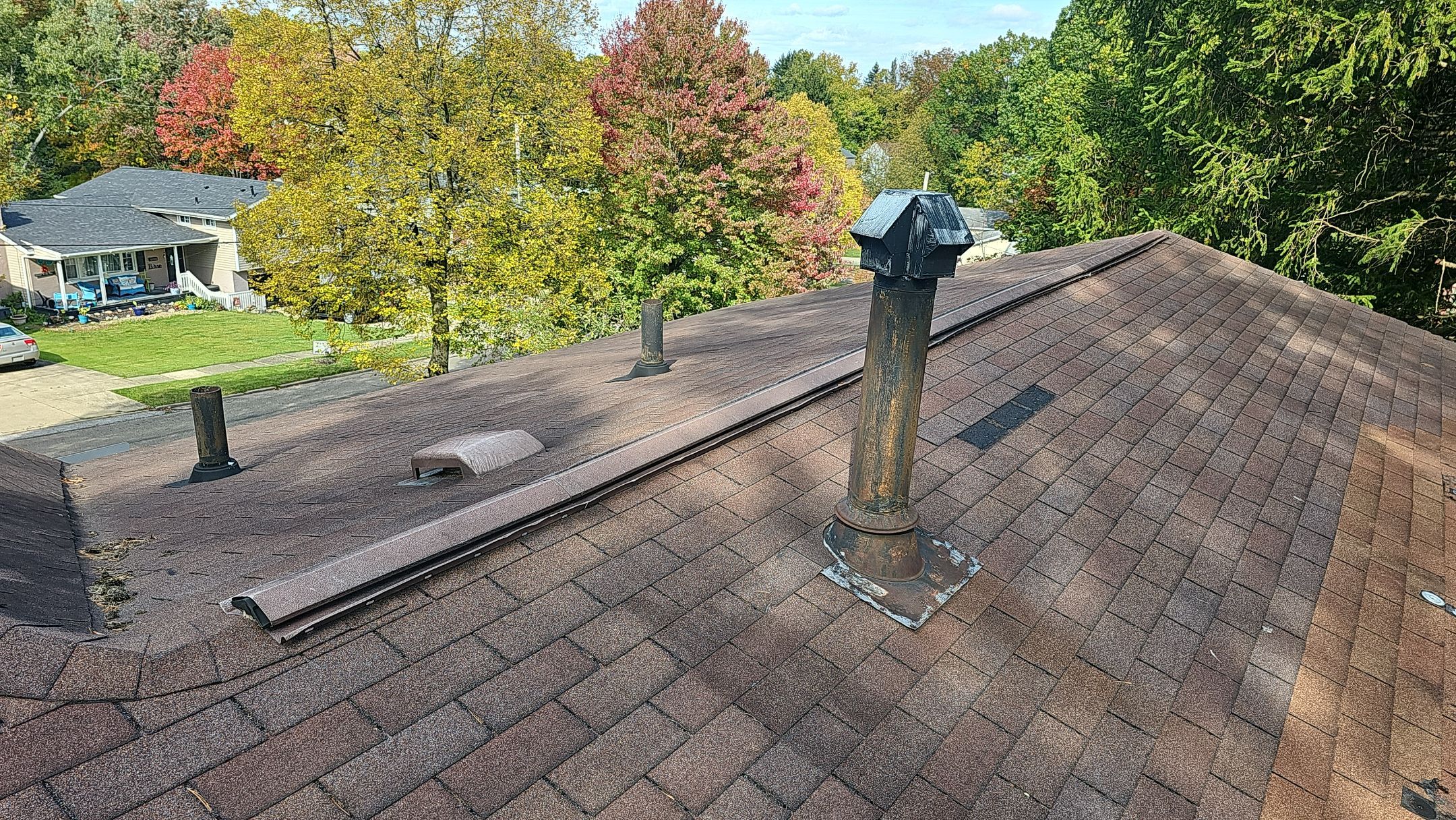 ATLAS PINNACLE COLOR: BLACK SHADOW by Eagle Eye Roofing