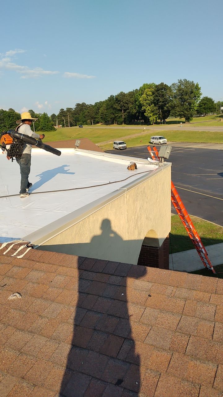 First Assembly of God, De Queen, Arkansas by Hostetler Roofing