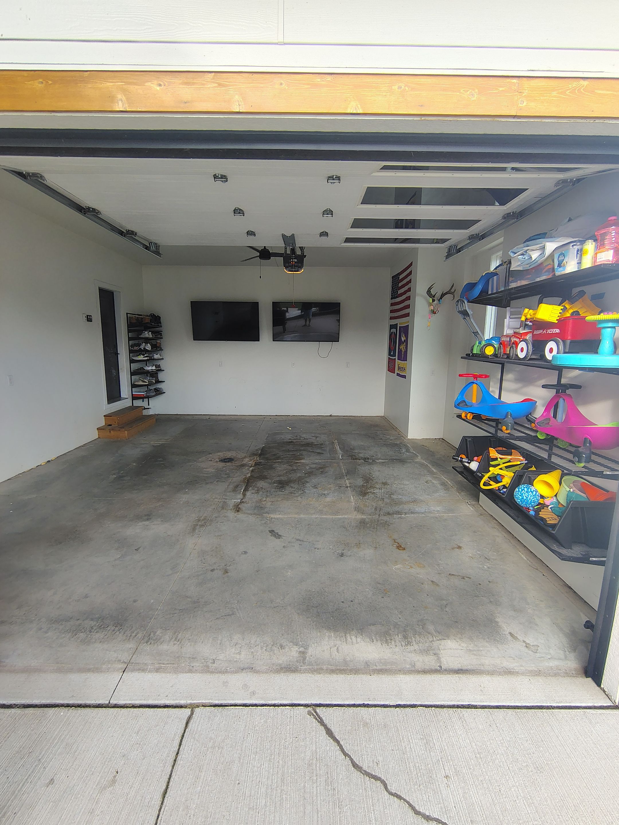 Dell Rapids Multi-Car Garage Concrete Floor Coating and Repair by Select Painting, Coatings & Garage Cabinets