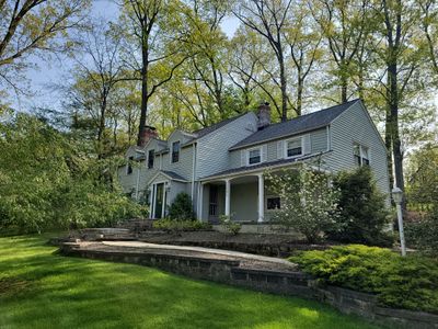 ATLAS PINNACLE COLOR: HEARTHSTONE DRIP EDGE: WHITE