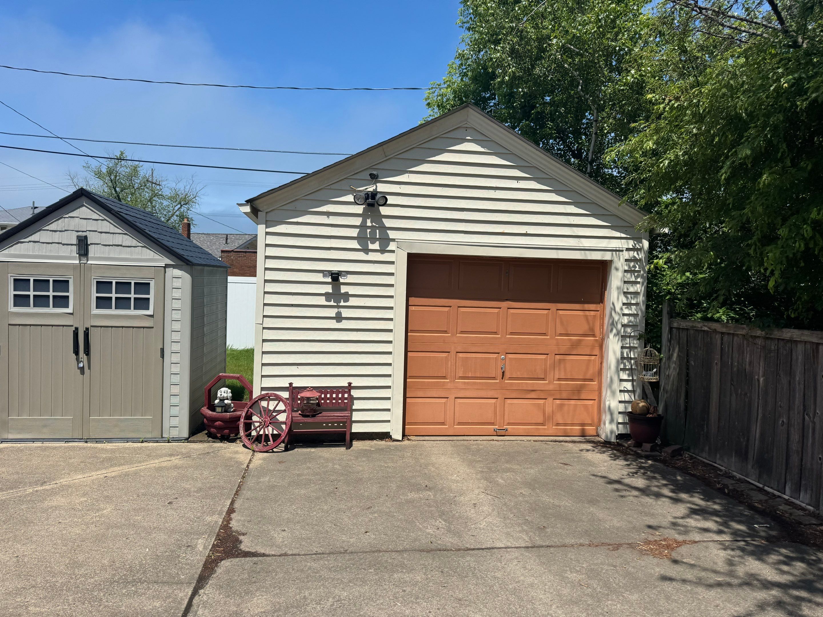Siding and Gutter Replacement by Homestyle in Lorain by Homestyle Home Improvements (HHI)