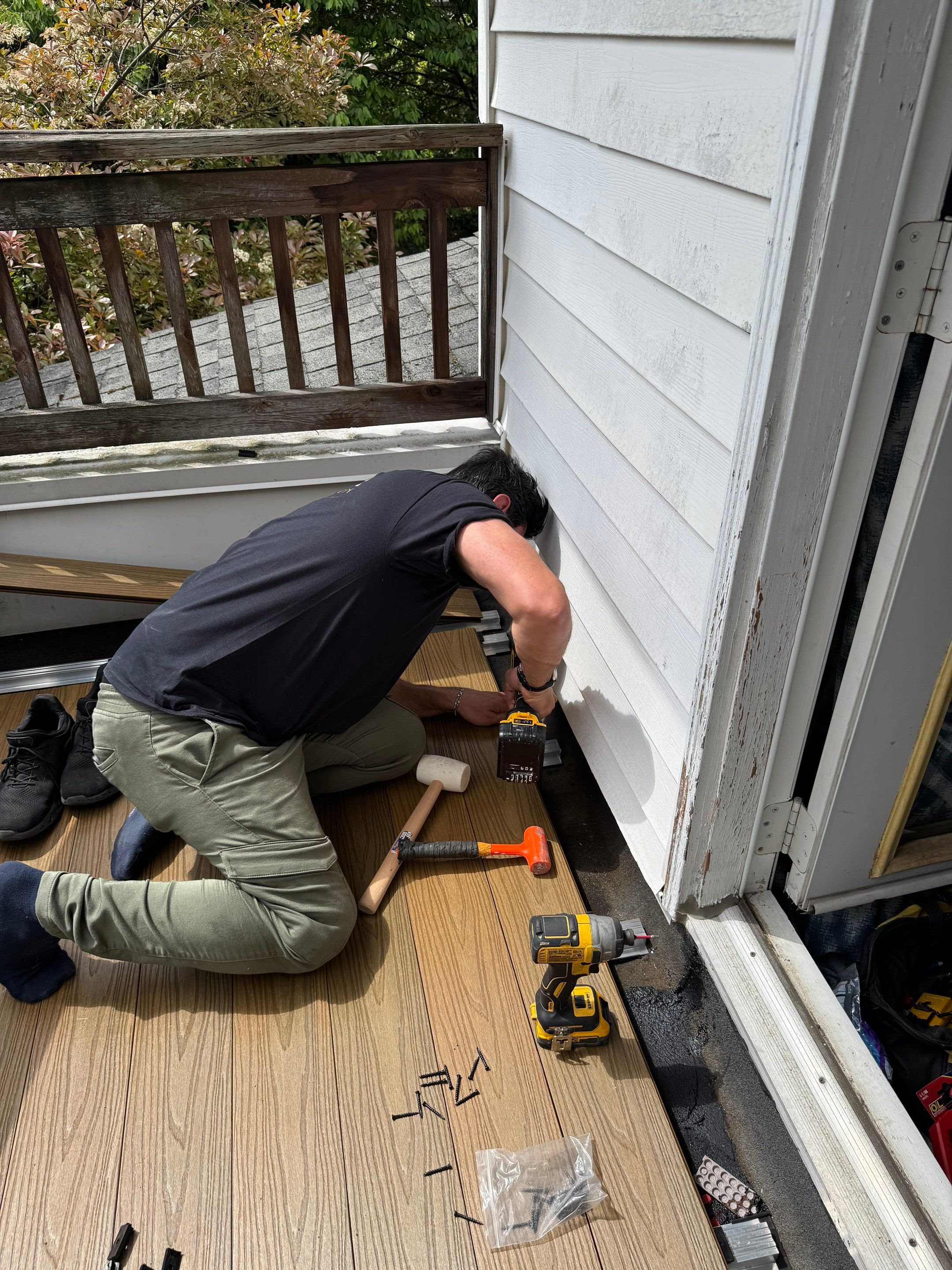 Composite Deck with Aluminum Framing  by YVR Construction Group